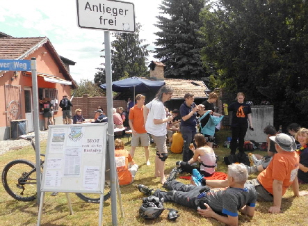 02_Frhliches Treiben am Backofen 8.6.19